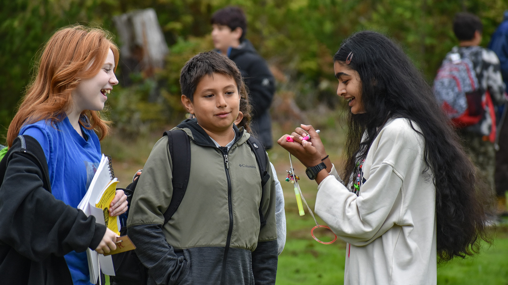 students make name tags at camp magruder